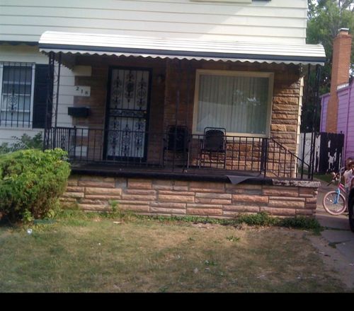 218 W Pulaski Street, Flint, MI, 48505 | Card Image