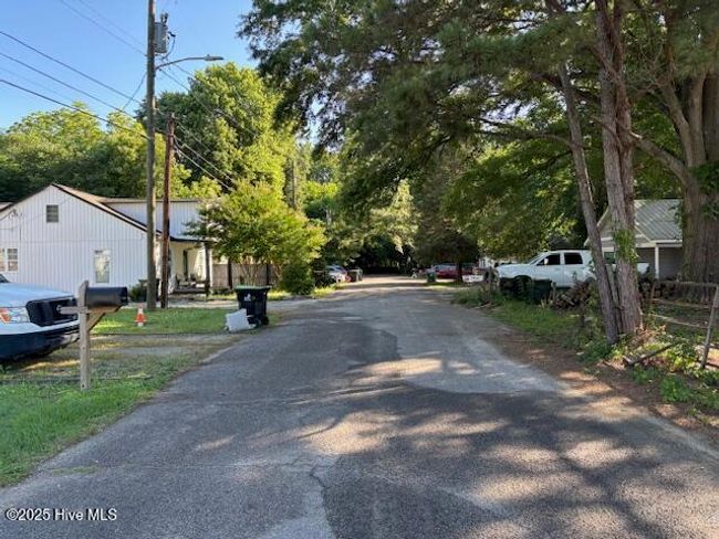 207 2 Nd St, House other with 2 bedrooms, 1 bathrooms and null parking in Erwin NC | Image 8