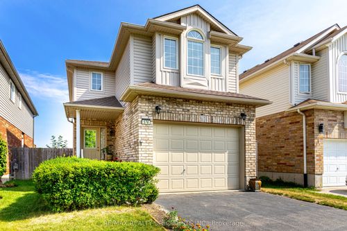 576 Activa Ave, Kitchener, ON, N2E4C3 | Card Image