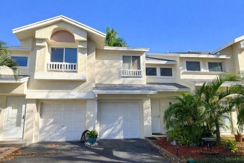 2253-2253 Discovery Cir W, Deerfield Beach, FL, 33442-1038 | Card Image