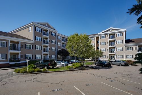 apt-107-989 East St, Dedham, MA, 02026-6313 | Card Image