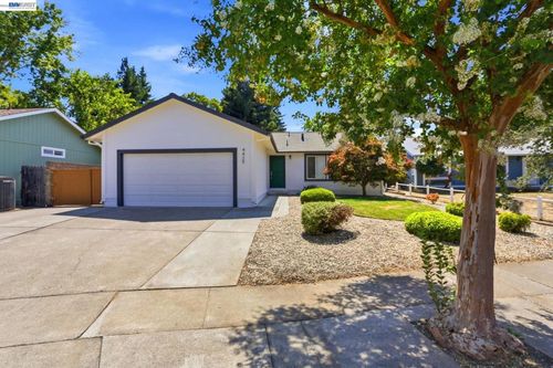 4429 Summerfield Dr, Napa, CA, 94558-1753 | Card Image