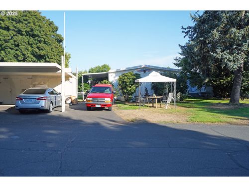 12430 N South Shore Ave, Portland, OR, 97217-8233 | Card Image