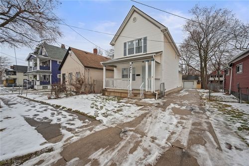 9601 Elizabeth Ave, Cleveland, OH, 44105-4007 | Card Image