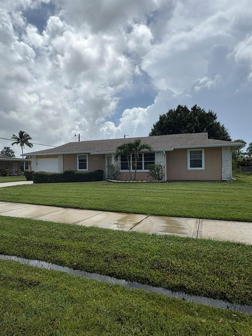 334 Nw Curtis St, Port St. Lucie, FL, 34983-1671 | Card Image