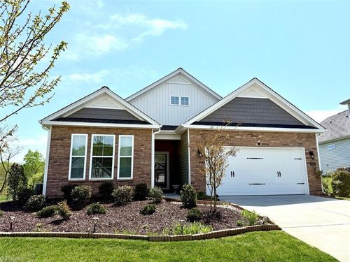 4415 Sapphire Ct, Clemmons, NC, 27012-7566 | Card Image