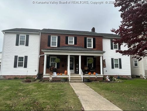 315 E 9th St, Belle, WV, 25015-1758 | Card Image