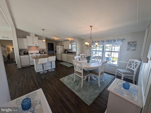 28 Shore Rd, Edgemere, MD, 21219-2337 | Card Image