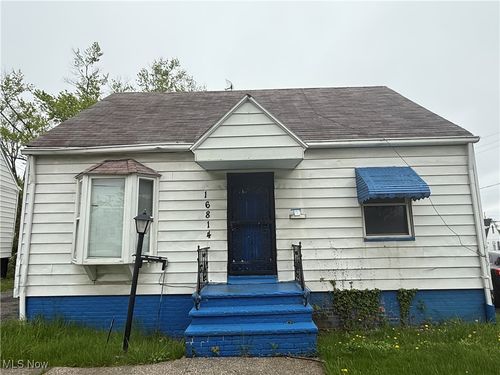 16814 Wayne Dr, Cleveland, OH, 44128-3361 | Card Image