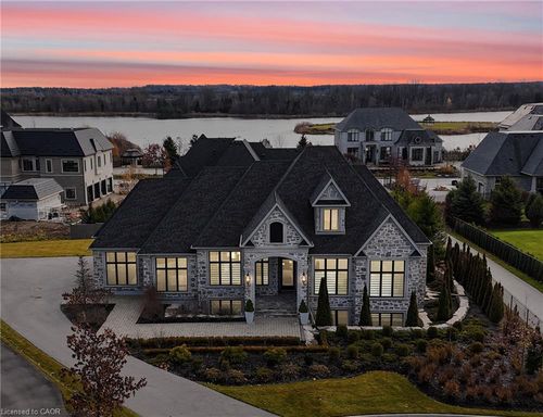 {{alt}} | Card Image