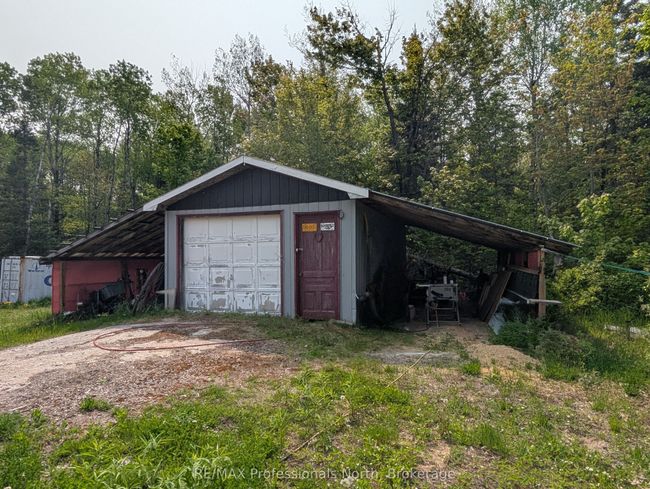 1408 Pearcely Rd, House other with 2 bedrooms, 1 bathrooms and 10 parking in Sundridge ON | Image 18