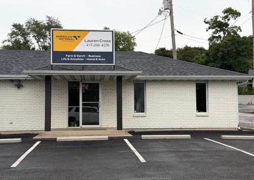 502 N 3rd St, Ozark, MO, 65721-7600 | Card Image