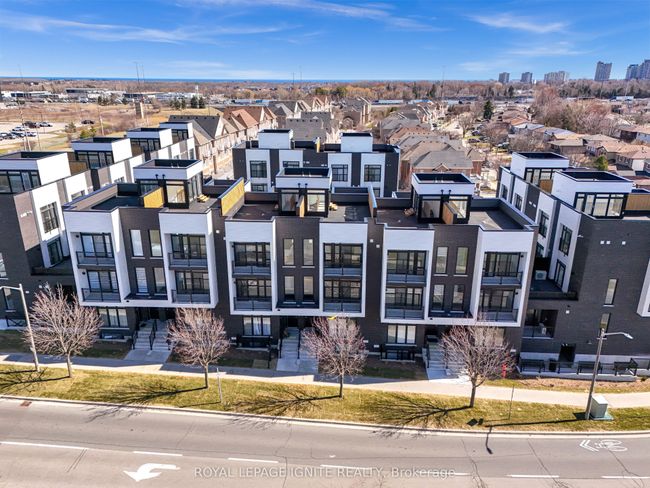 2 - 188 Angus Dr, Condo with 3 bedrooms, 2 bathrooms and null parking in Ajax ON | Image 48