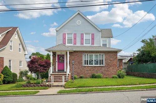 133 Catherine Ave, Saddle Brook, NJ, 07663-5435 | Card Image