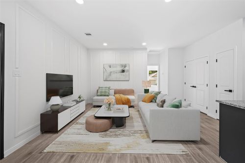 11553 Persimmon St, Willis, TX, 77318-7294 | Card Image