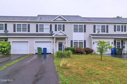 19 Elm St, Cohoes, NY, 12047-2317 | Card Image