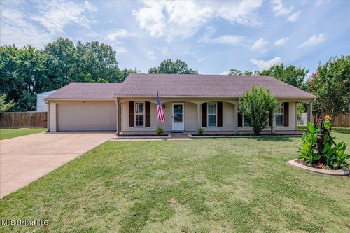 6967 Green Way Cv, Olive Branch, MS, 38654-5145 | Card Image