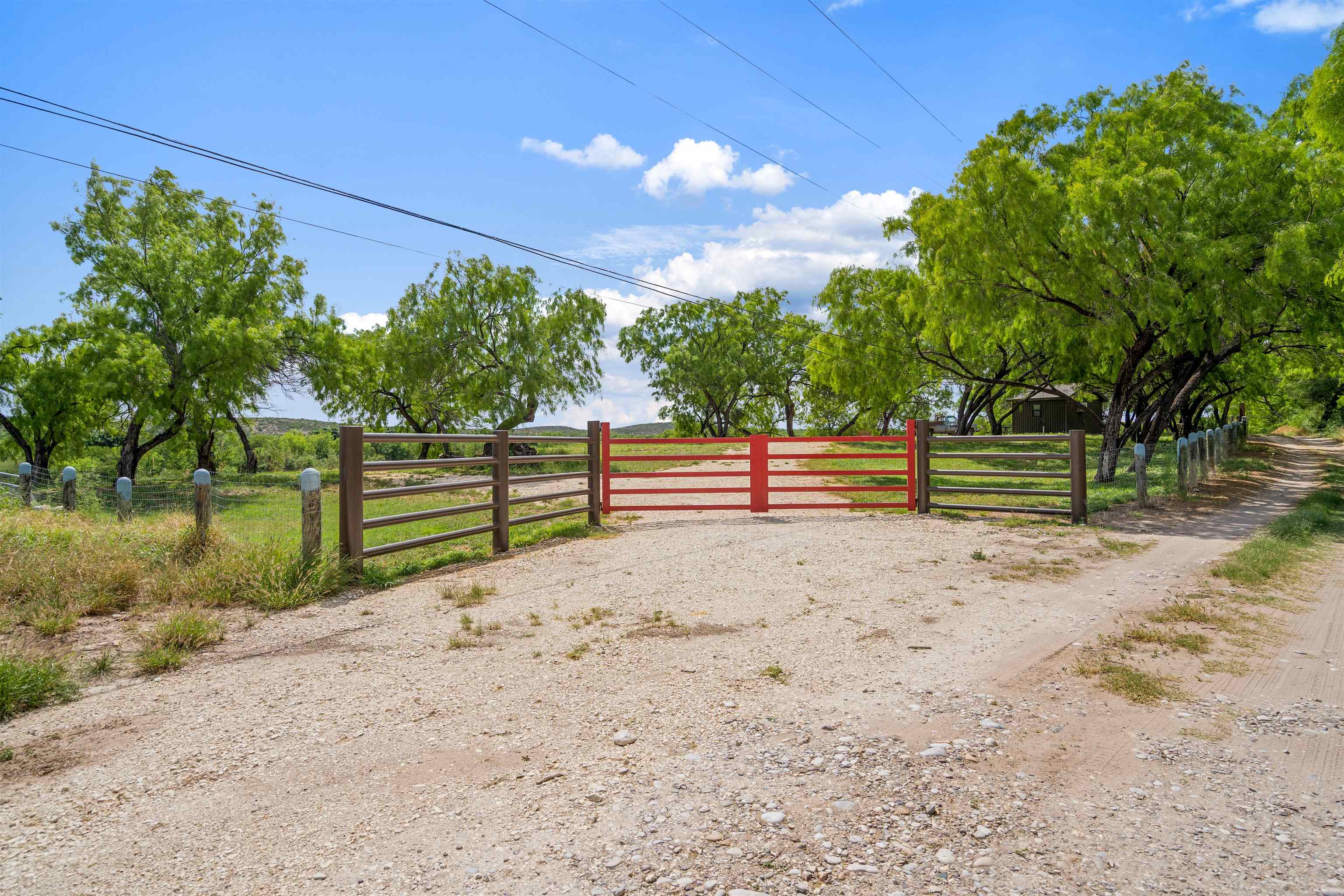 Land in Del Rio 2