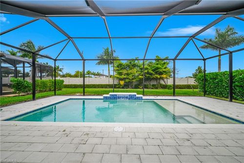 3608 Sapphire Cove Cir, NAPLES, FL, 34114-2925 | Card Image