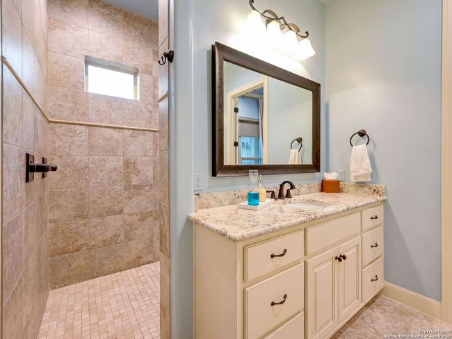 30007 Cibolo Path, House other with 3 bedrooms, 3 bathrooms and null parking in Fair Oaks Ranch TX | Image 32