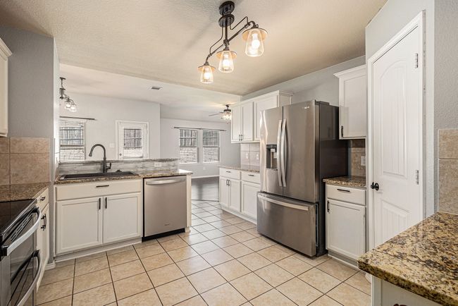 2415 Fall Ct, House other with 4 bedrooms, 2 bathrooms and null parking in Anna TX | Image 14