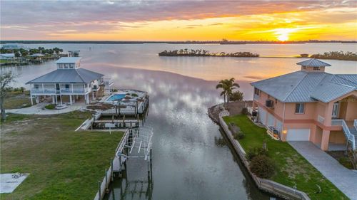 1908 Michigan Ave, ENGLEWOOD, FL, 34224-5425 | Card Image