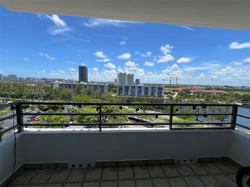 apt-715-500 Three Islands Blvd, Hallandale Beach, FL, 33009-2840 | Card Image