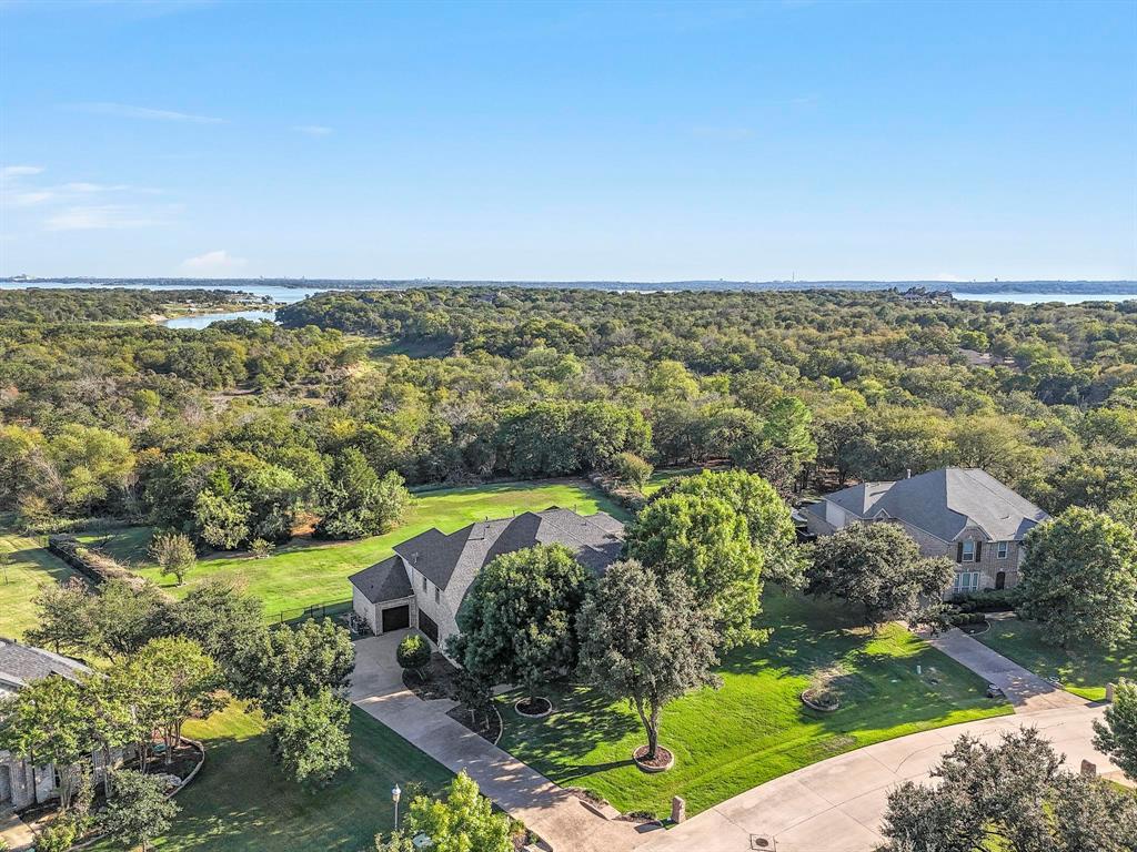 2108 Beachview Drive, For Sale in Flower Mound Zoocasa