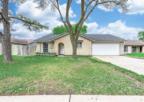 3610 Brier Gardens Dr, Houston, TX, 77082-3902 | Card Image