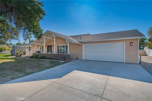 9978 Clydesdale Ave, Jurupa Valley, CA, 92509-3628 | Card Image