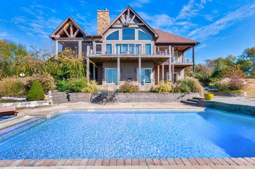 2886 Fly Rd, Santa Fe, TN, 38482-3110 | Card Image