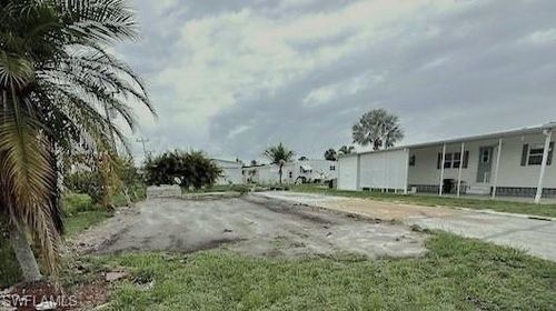 593 Daisy Dr, NORTH FORT MYERS, FL, 33917-2356 | Card Image