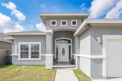 3913 Woodhouse Ln, Corpus Christi, TX, 78414-4458 | Card Image