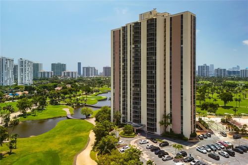 1533-20379 W Country Club Dr, Aventura, FL, 33180-1663 | Card Image
