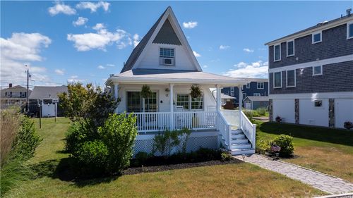 11 Collins Ave, Westerly, RI, 02891-5209 | Card Image