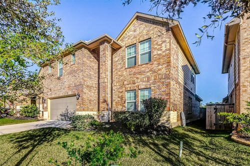 2165 Woodland Pine Dr, Conroe, TX, 77384-2041 | Card Image