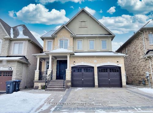 4 Vernosa Dr, Brampton, ON, L6Y2Y2 | Card Image