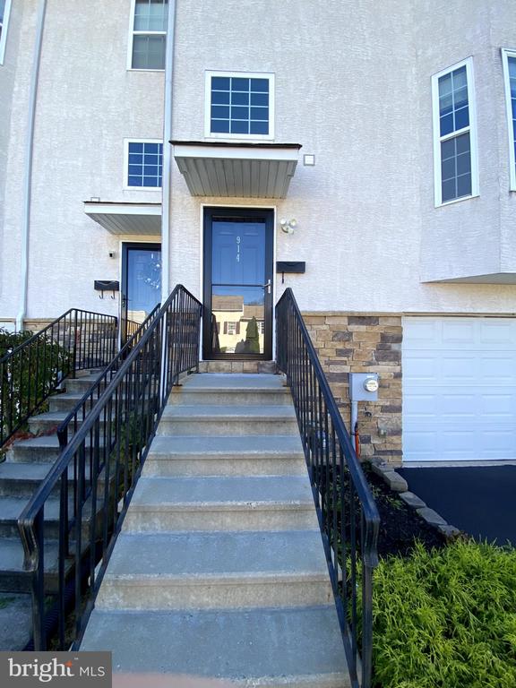Residential Lease in NORRISTOWN 4