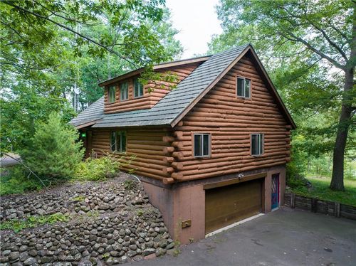 W 8699 Pond View Drive Drive, BASHAW, WI, 54871 | Card Image