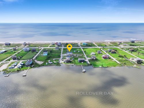 1023 N Bay St, Gilchrist, TX, 77617 | Card Image