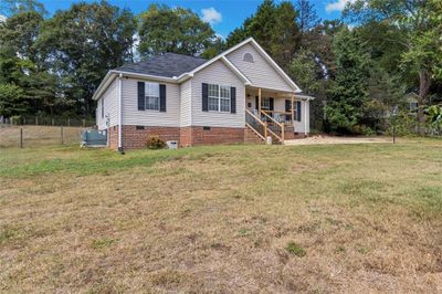 119 Logan Lane, House other with 3 bedrooms, 2 bathrooms and null parking in Easley SC | Image 2