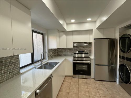 89-4830 Sw 152nd Pl, Miami, FL, 33185-4521 | Card Image