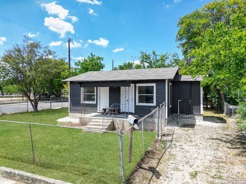 223 Sw 19th St, San Antonio, TX, 78207-4004 | Card Image