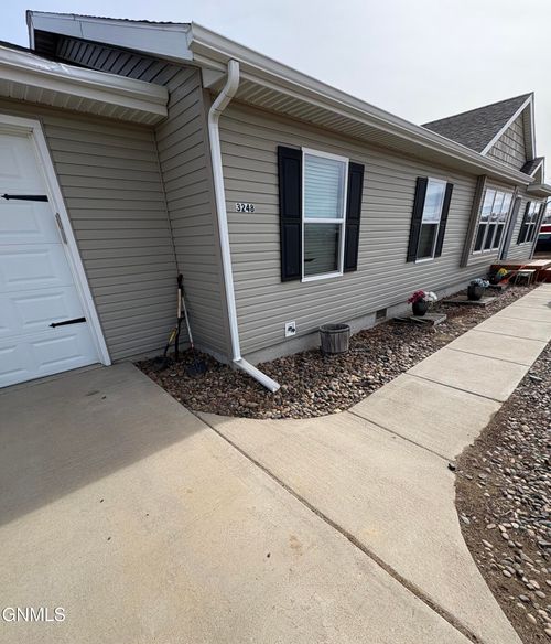 3248 125th Y Ave Nw, Watford City, ND, 58854 | Card Image