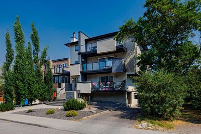 102 - 1810 16 St Sw, Condo with 2 bedrooms, 1 bathrooms and 1 parking in Calgary AB | Image 2