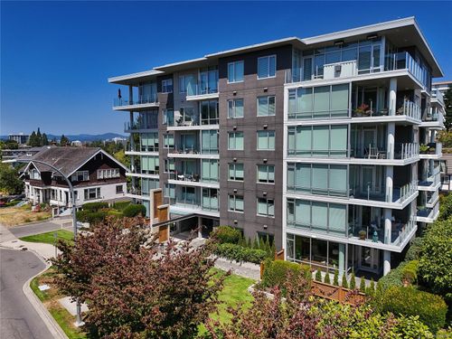 101-200 Douglas St, Victoria, BC, V8V2P2 | Card Image