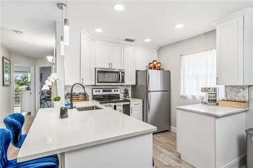 206-6 Vista Palm Ln, VERO BEACH, FL, 32962-0806 | Card Image