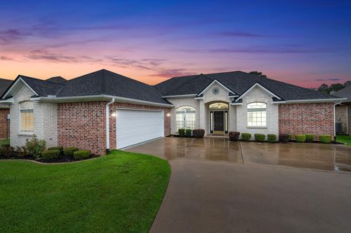 3404 Gladstone Way, Longview, TX, 75604-1330 | Card Image
