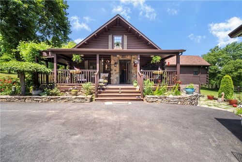 84 Dark Lantern Hill Rd, Killingly, CT, 06239-3415 | Card Image