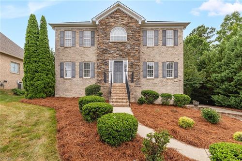 1445 Meadowlands Dr, Winston-Salem, NC, 27107-6062 | Card Image
